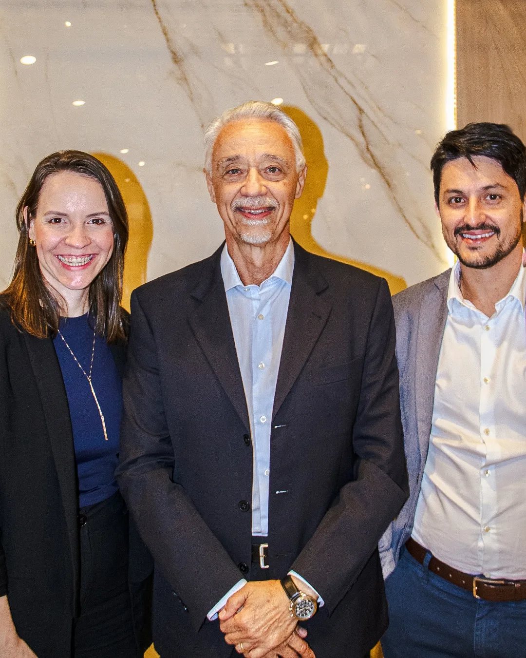 Famílias confraternizando em um encontro do Family Office Club